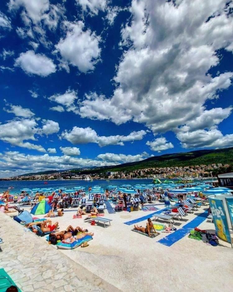 Apartment Lona Crikvenica Eksteriør billede